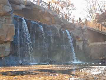 苹果平板进水怎么办(苹果平板遇水，应立即断开电源。)